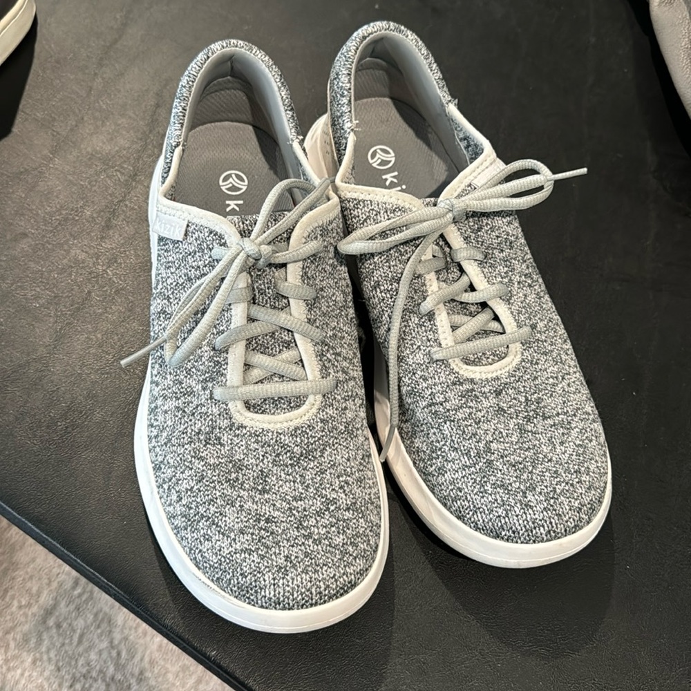 Kizik Slip On Women's Madrid Eco Knit Women's Grey. Size 9.5W. Great condition